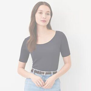 NWT Ann Taylor Ribbed Modern Seamless Scoop Neck Tee